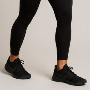 Nike Viale Tech Racer Black/Black AT4345-002, 7.5